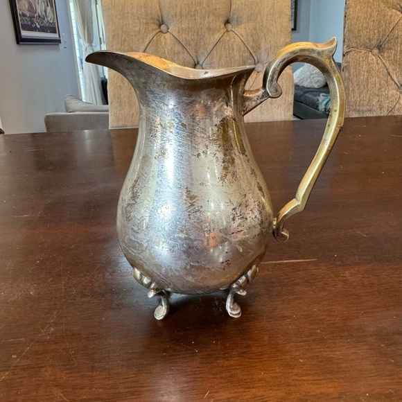 Vintage International Silver Co.Silverplated Pitcher Hand Made in India - Picture 2 of 16